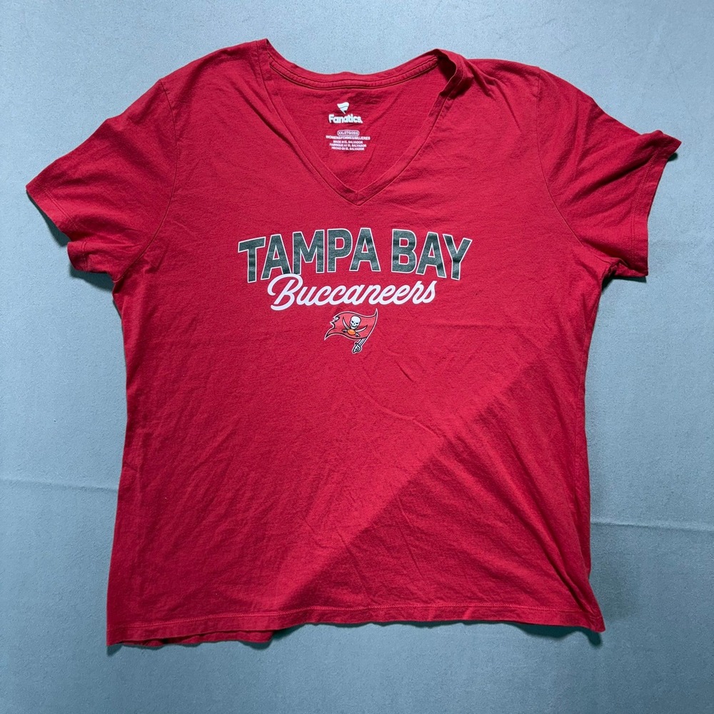 Womens Tampa Bay Buccaneers Red V-Neck Graphic cotton T-Shirt XXL NFL